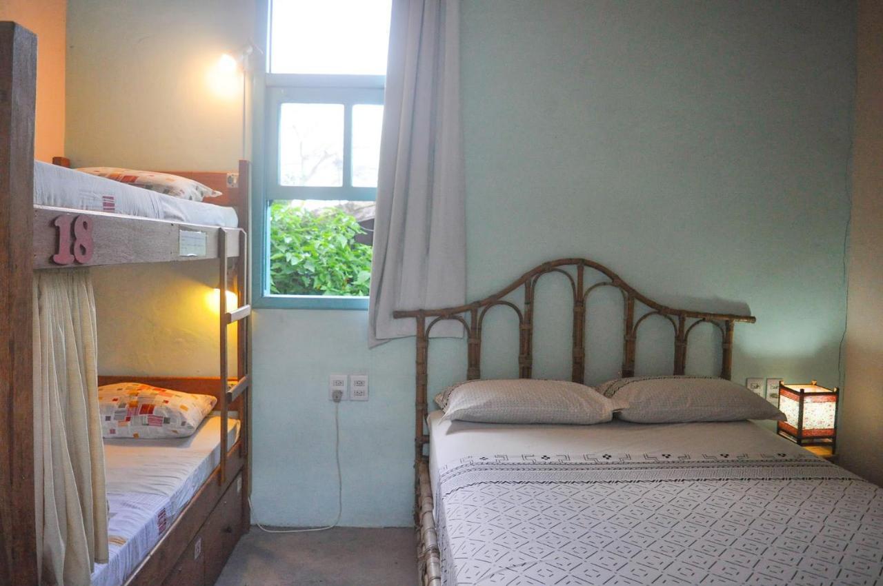 Paikea Hostel Praia Do Rosa Esterno foto